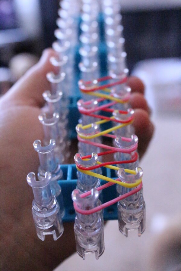 Triple Braid Rainbowloom : 6 Steps (with Pictures) - Instructables