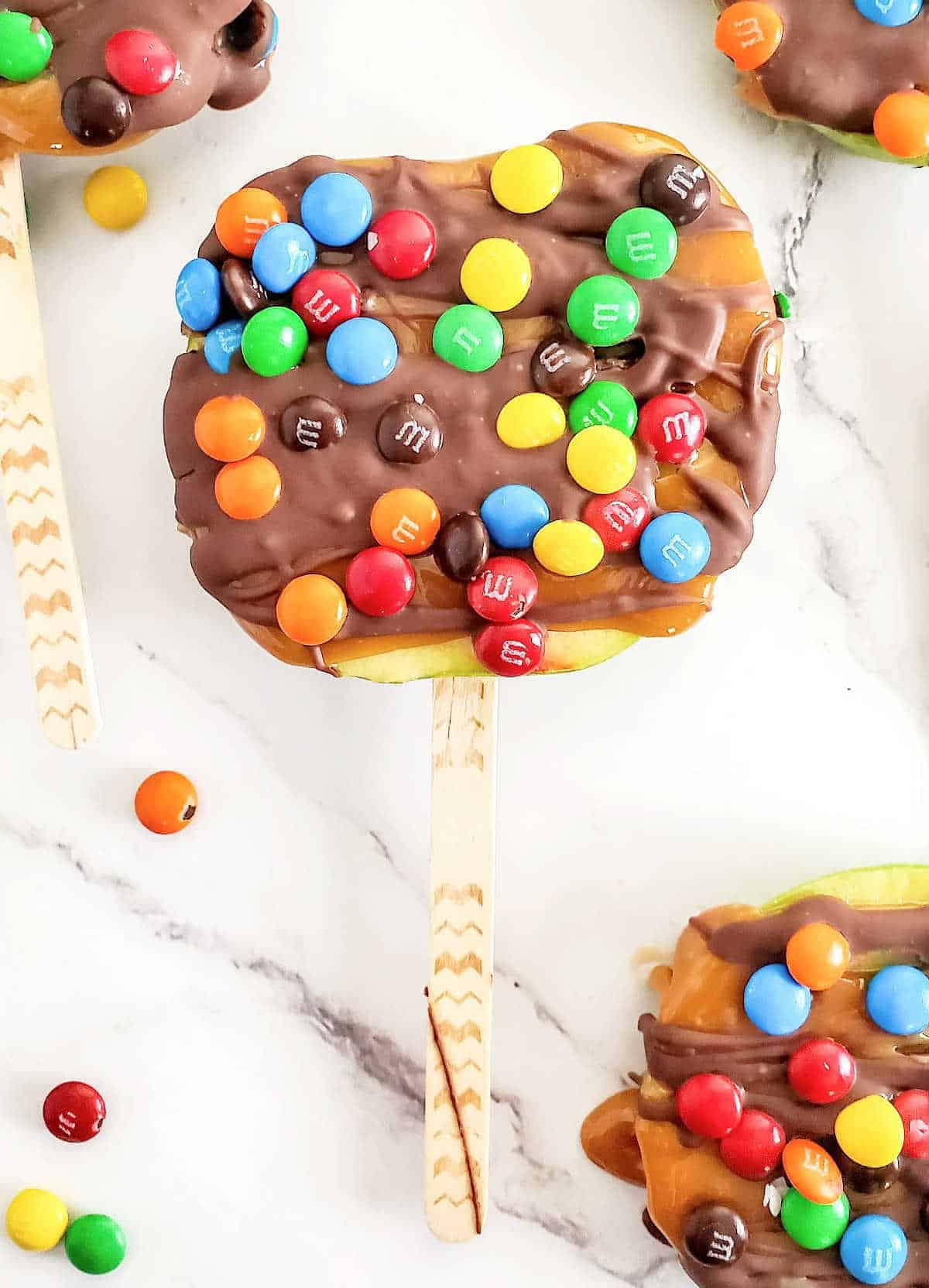 candy apple slices