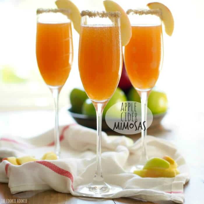 Apple Cider Mimosas | 20+ Fall Cocktail Recipes | Holiday Entertaining with Fall Recipes | Pumpkin, apple and cinnamon cocktails | www.madewithHAPPY.com