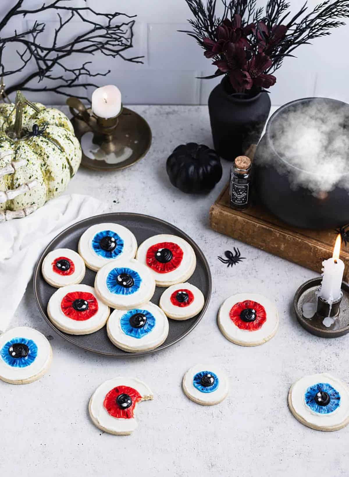 eye ball cookies