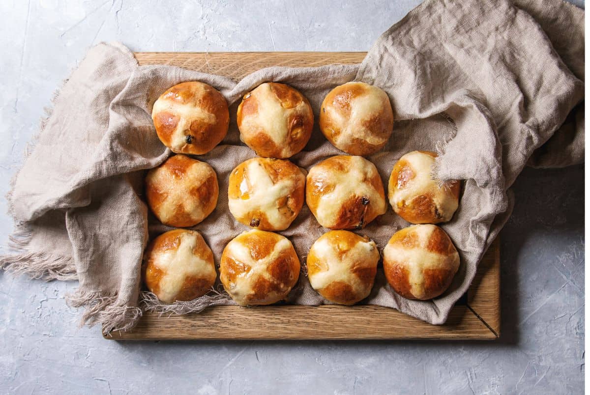 hot cross buns day