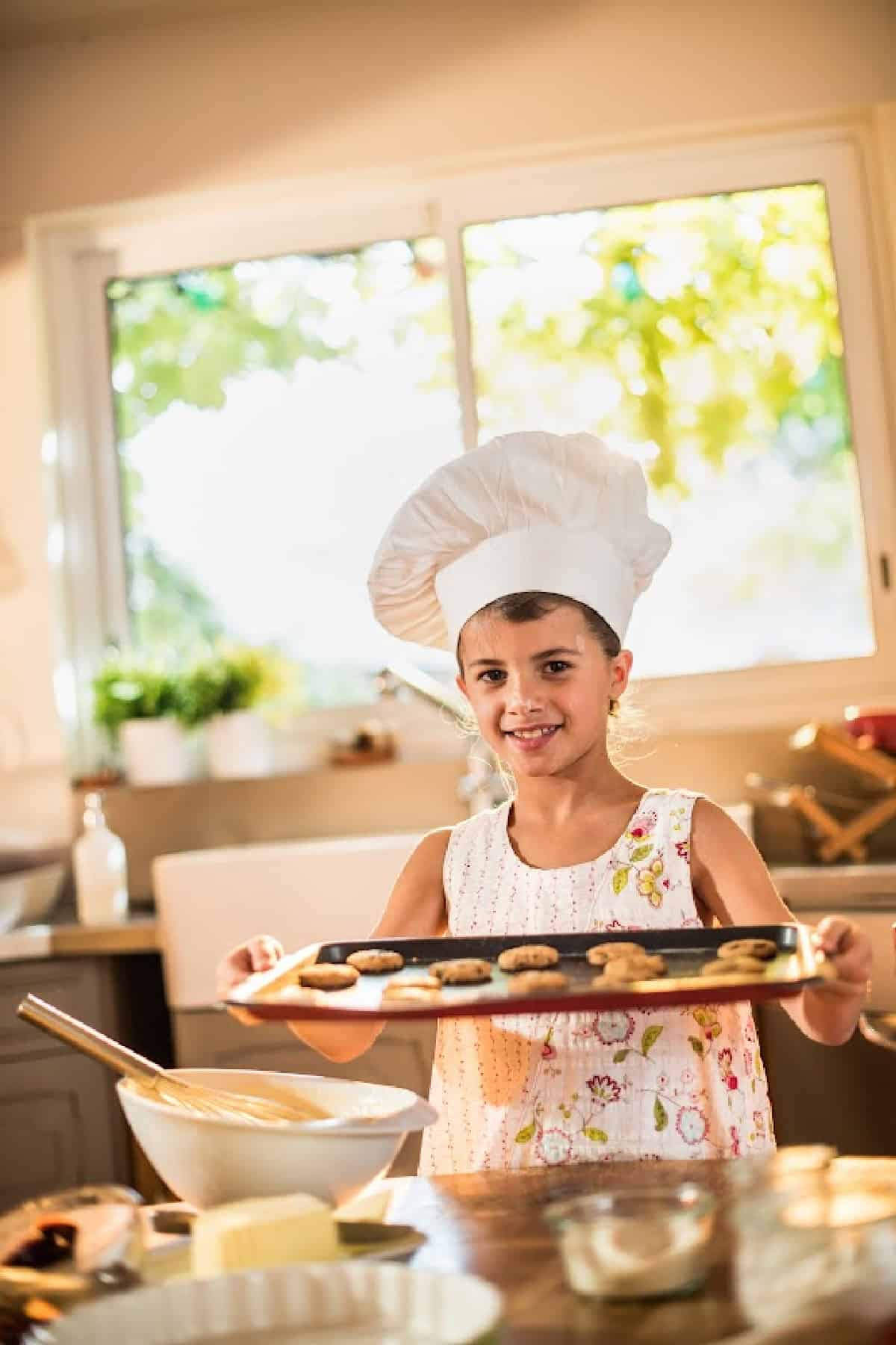 kids baking fall desserts