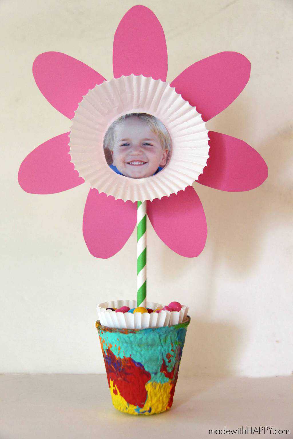 flower-craft-for-kids-with-free-printable-flower-template